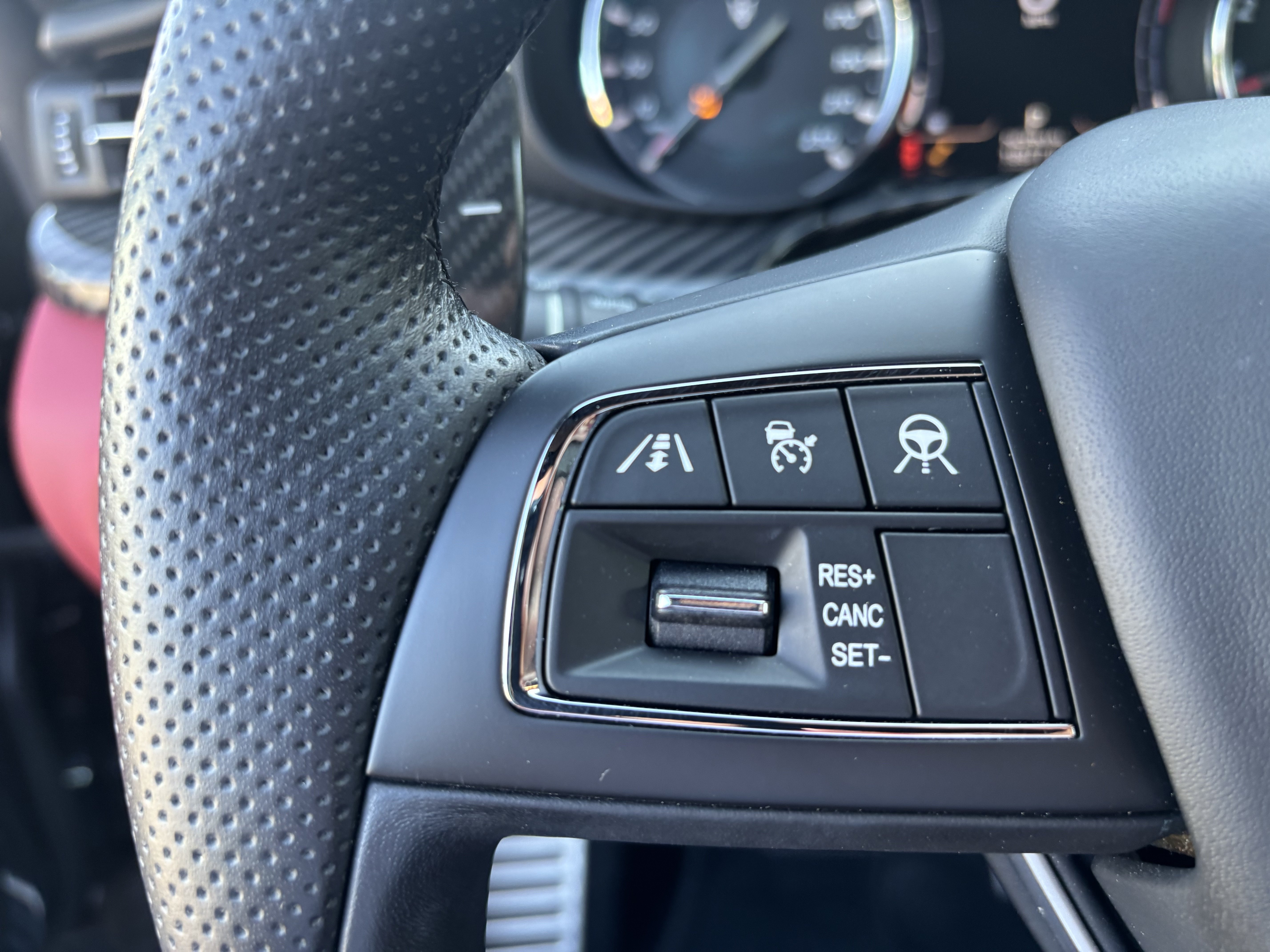Used 2021 Maserati Quattroporte Trofeo RWD image 26