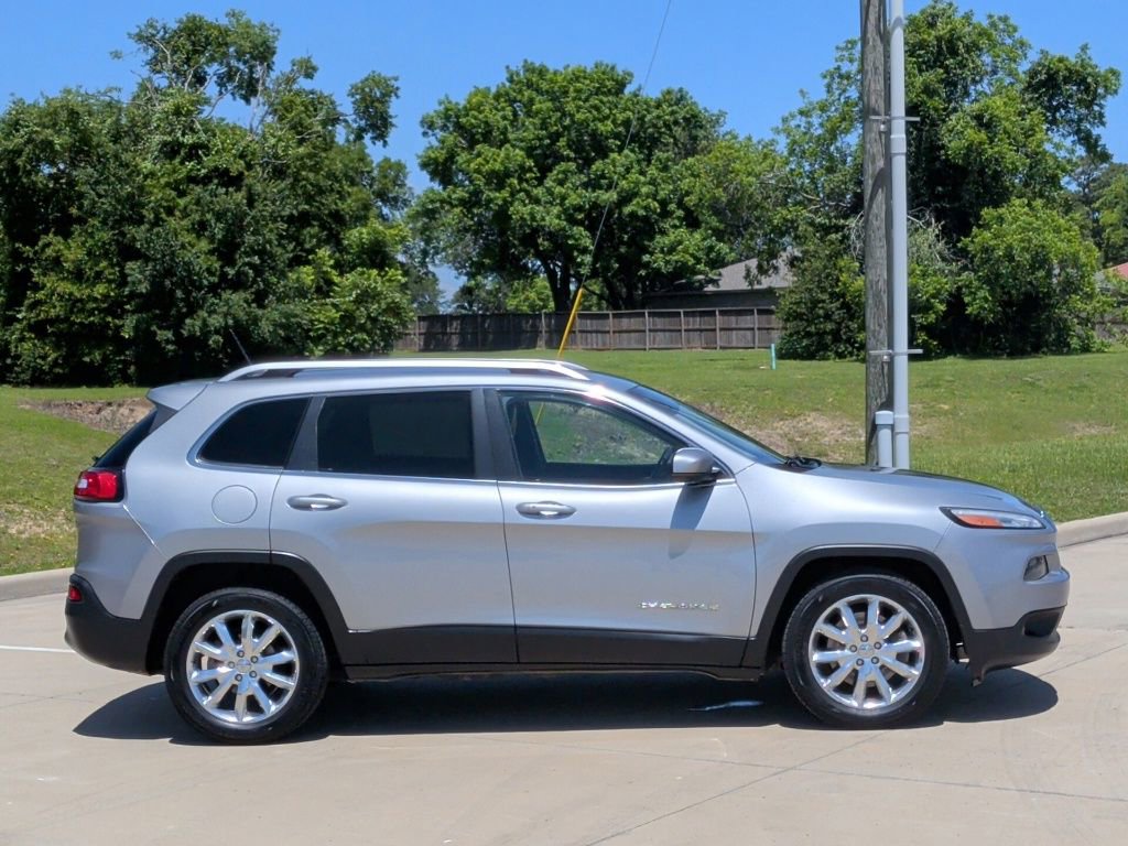 Used 2015 Jeep Cherokee Limited FWD image 7