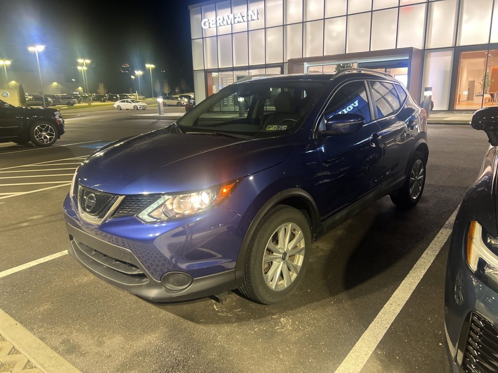 Used 2019 Nissan Rogue Sport SV image 2