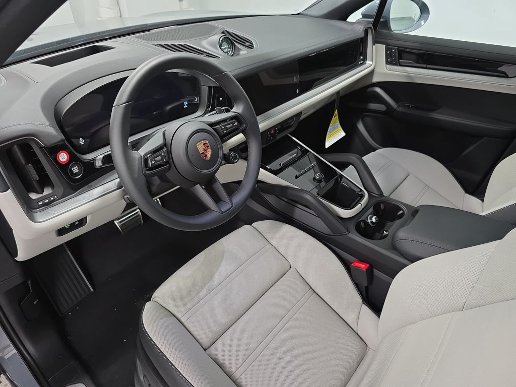 New 2026 Porsche Cayenne S AWD/4WD image 4