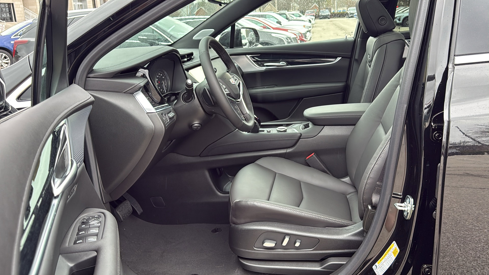 New 2026 Cadillac XT5 Premium Luxury w/ LPO, Floor Liner Package image 8