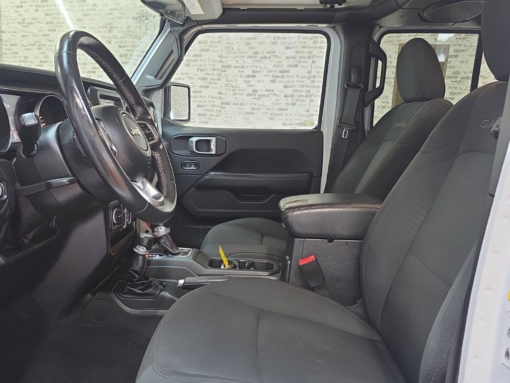 Used 2019 Jeep Wrangler Unlimited Sahara image 25