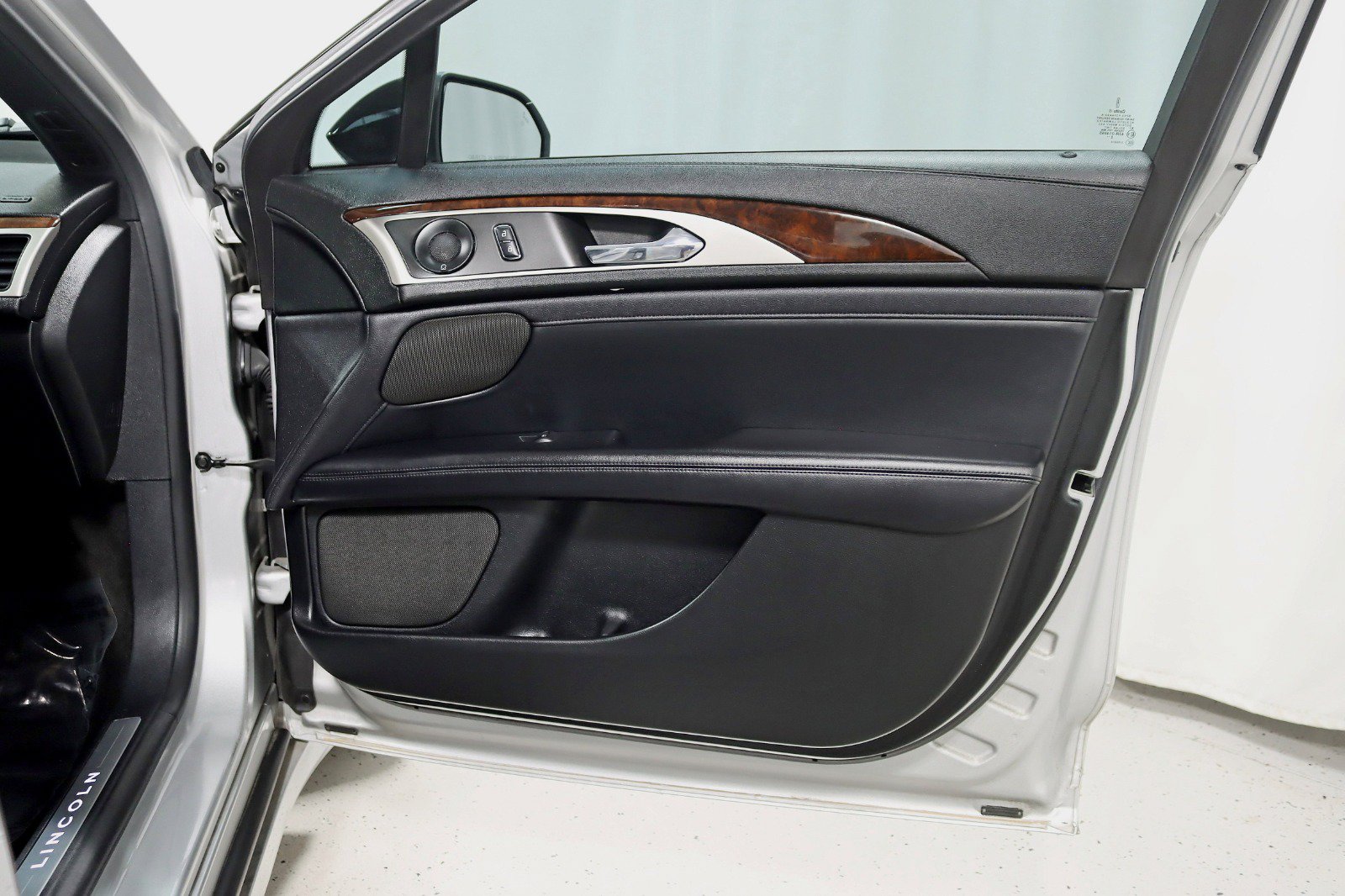 Used 2019 Lincoln MKZ Reserve AWD/4WD image 31