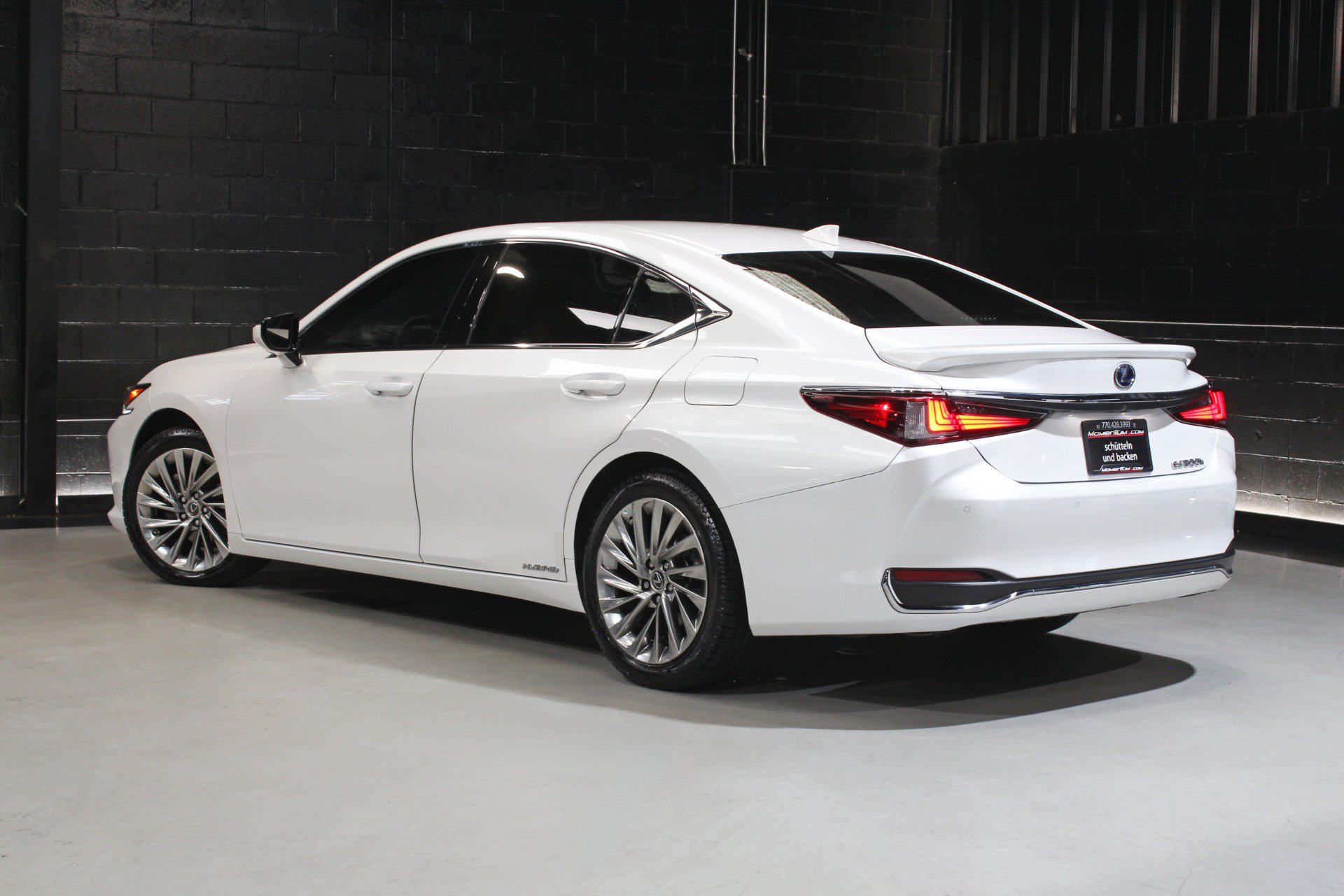 Used 2022 Lexus ES 300h Ultra Luxury w/ Accessory Package 2 FWD image 75