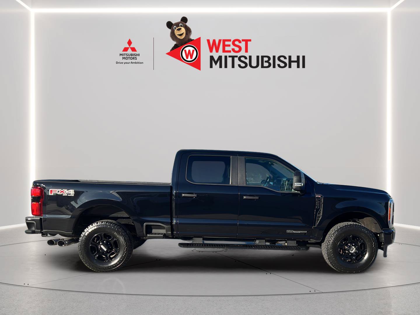 Used 2023 Ford F250 XL w/ STX Appearance Package AWD/4WD image 6