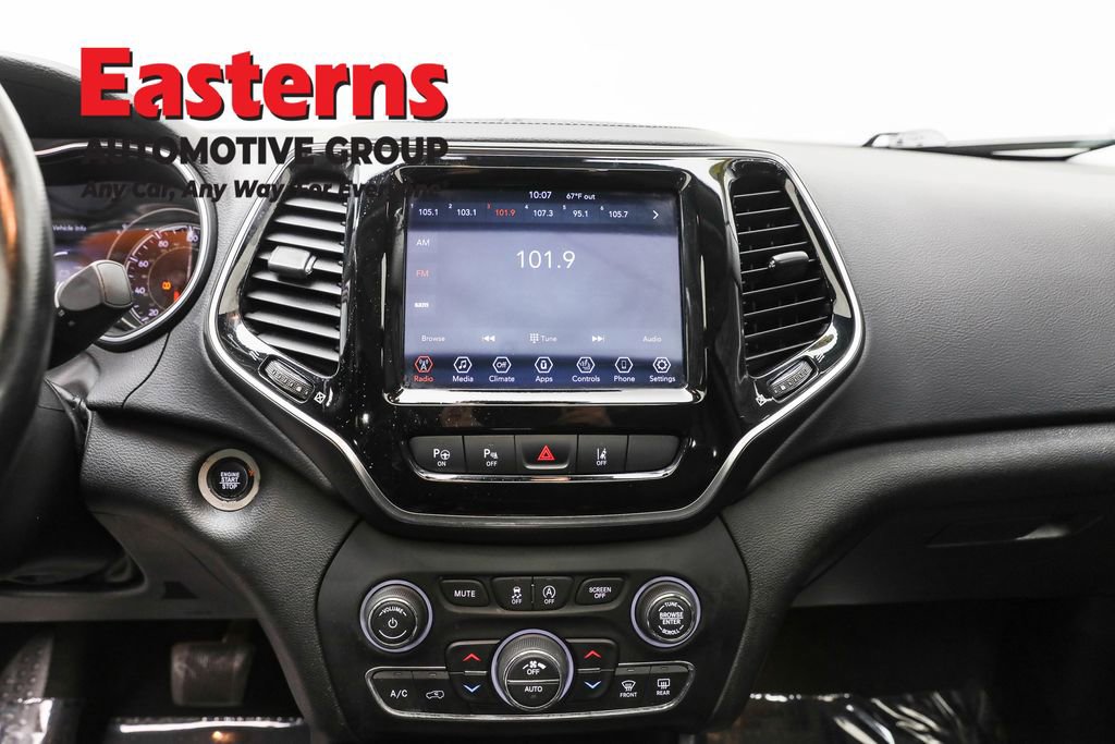 Used 2021 Jeep Cherokee Limited image 12