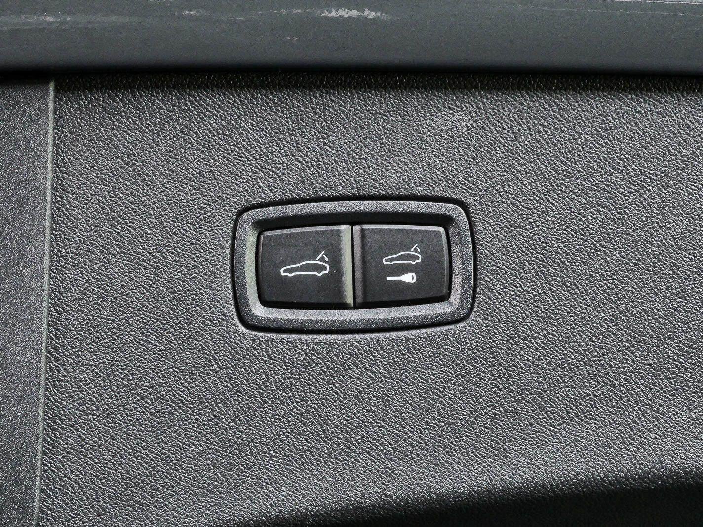 Used 2026 Porsche Cayenne Coupe AWD/4WD image 34