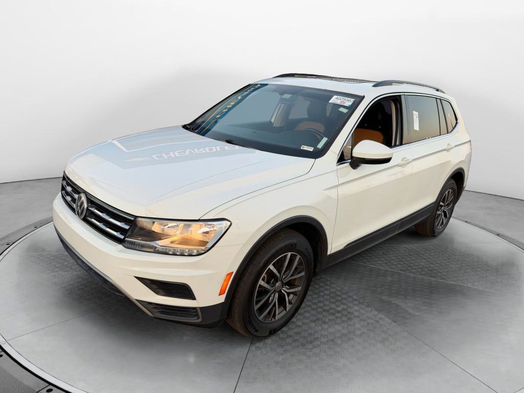 Used 2019 Volkswagen Tiguan SE w/ Panoramic Sunroof Package image 1