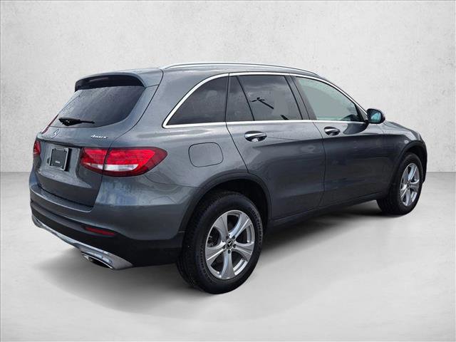Used 2017 Mercedes-Benz GLC 300 4MATIC image 5