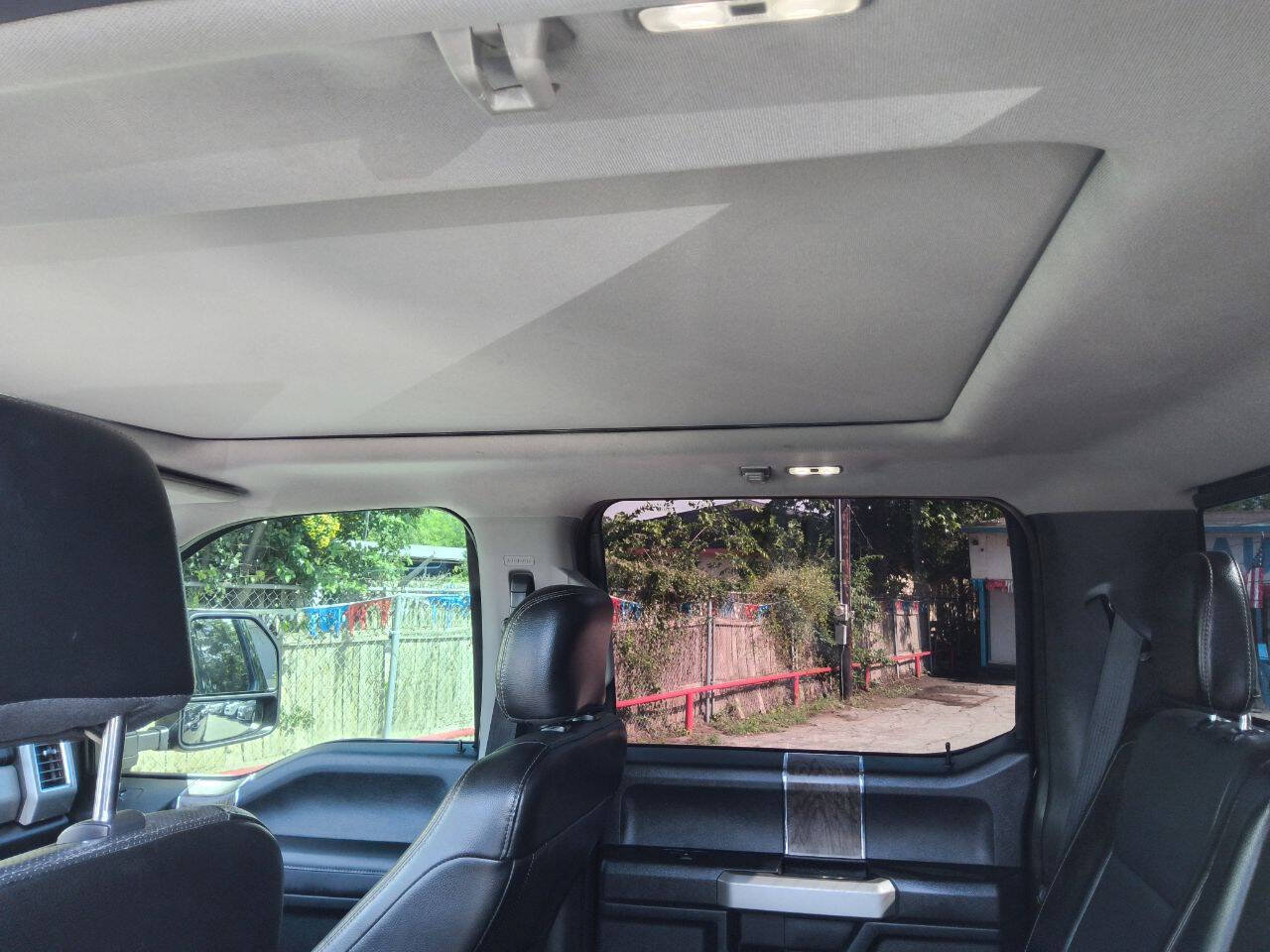 Used 2018 Ford F250 Lariat w/ Lariat Ultimate Package AWD/4WD image 29