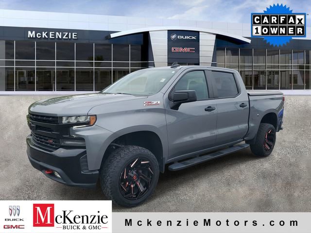 Used 2021 Chevrolet Silverado 1500 LT Trail Boss w/ LPO, Dark Essentials Package image 2