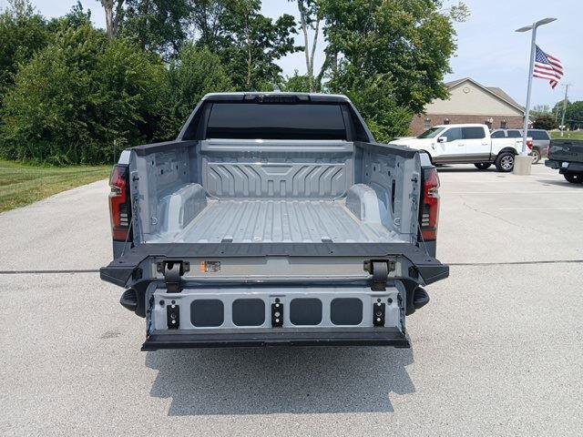 New 2025 Chevrolet Silverado EV LT image 5