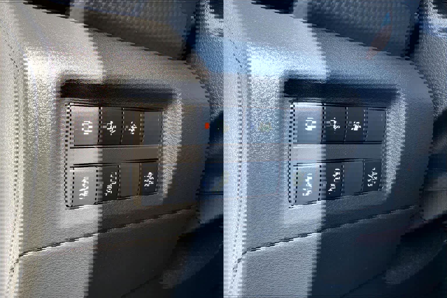 Used 2024 Nissan Kicks S w/ Interior Electronics Package image 34