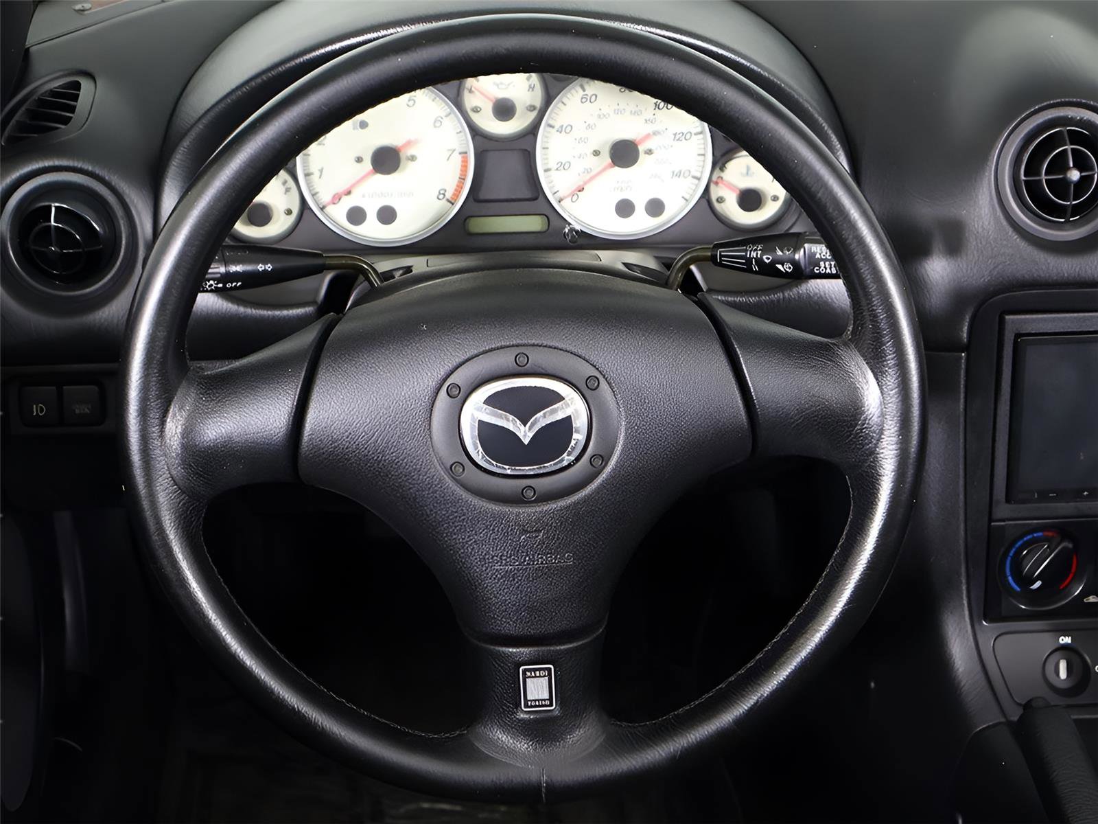 Used 2003 MAZDA MX-5 Miata image 23