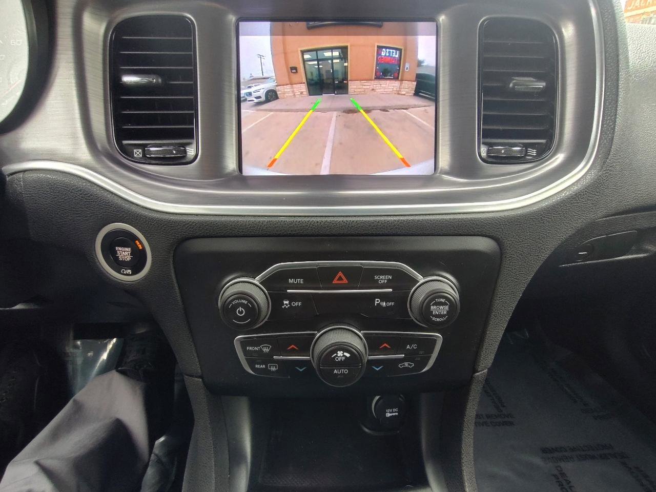 Used 2017 Dodge Charger SXT w/ Blacktop Package RWD image 20