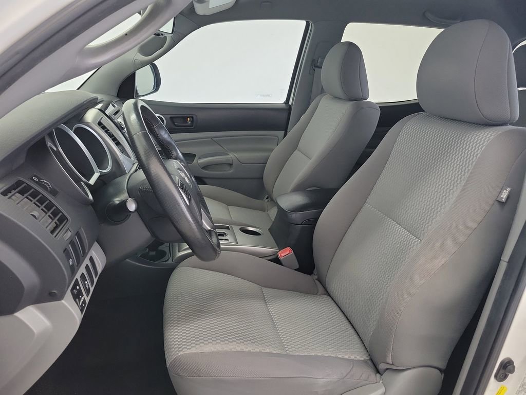 Used 2013 Toyota Tacoma PreRunner w/ SR5 Pkg image 16