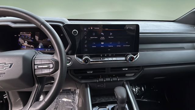 Used 2024 Chevrolet Colorado Trail Boss w/ Technology Package image 10