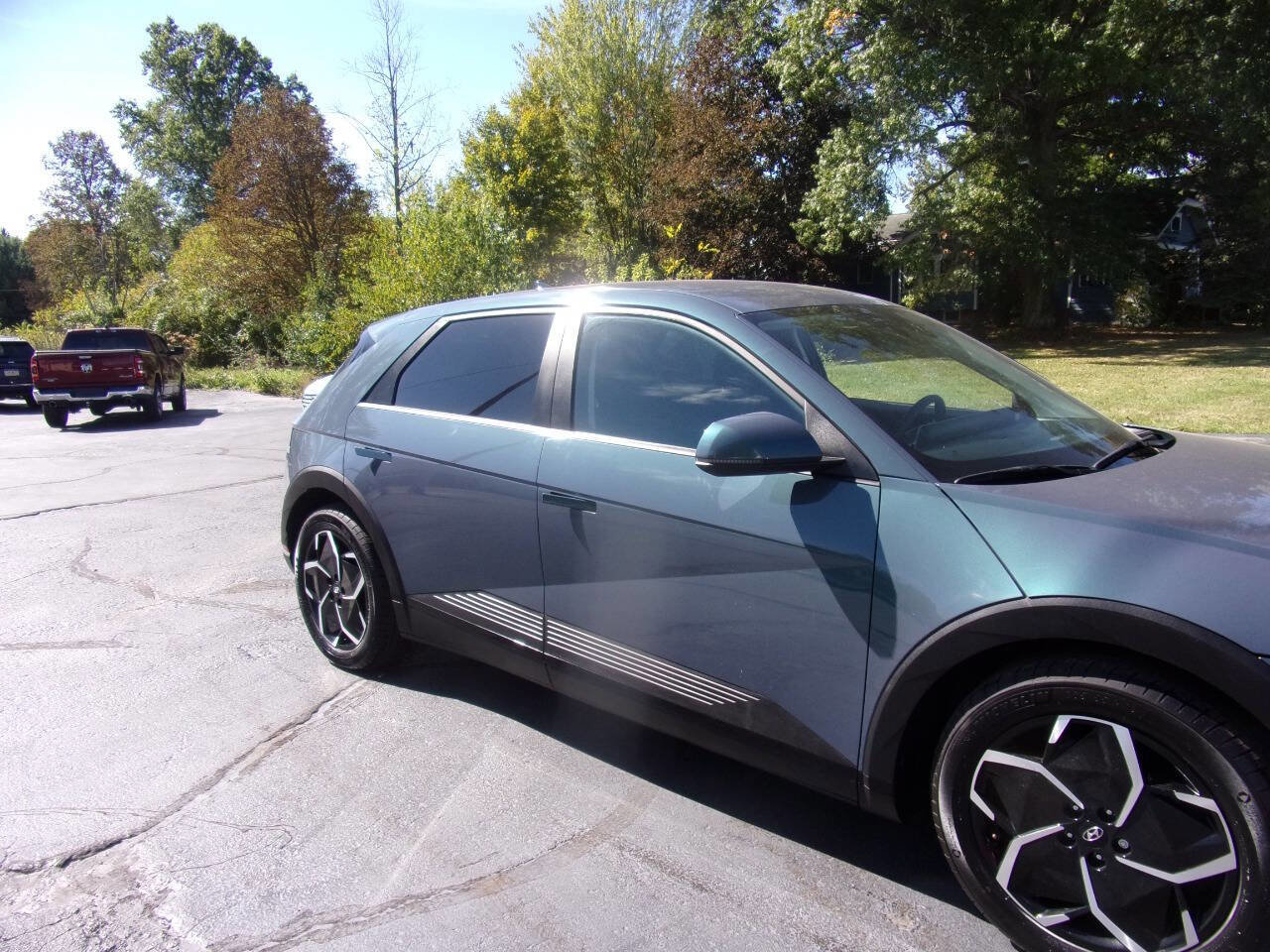 Used 2023 Hyundai Ioniq 5 SE w/ Cargo Package image 5