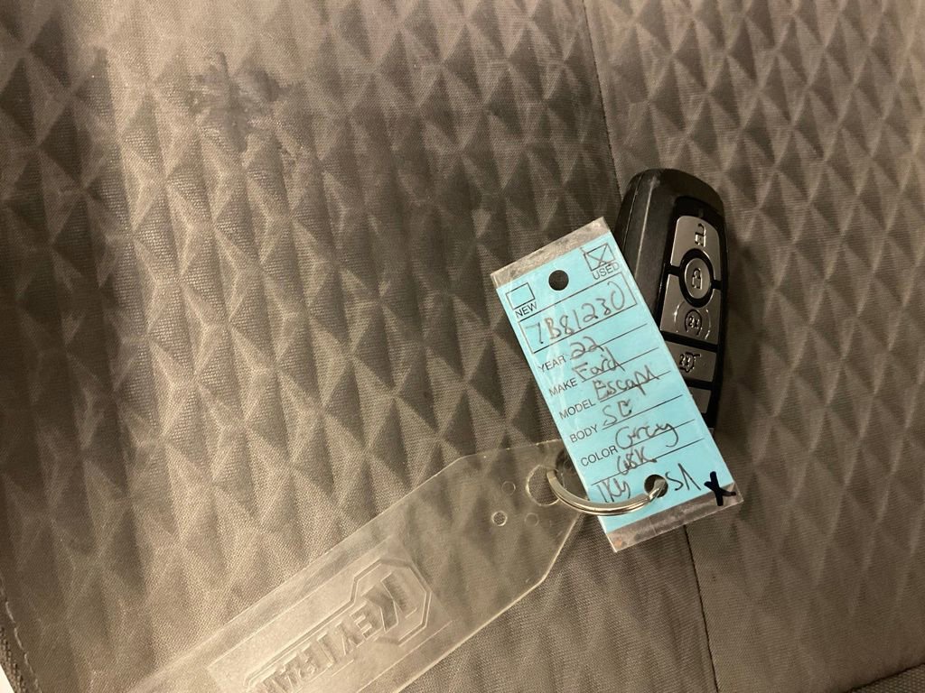 Used 2022 Ford Escape SE w/ Convenience Package image 24