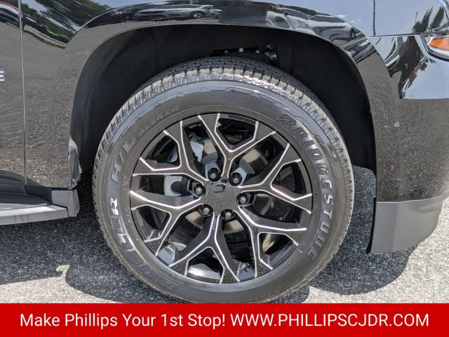Used 2017 Chevrolet Tahoe LT w/ Luxury Package RWD image 10