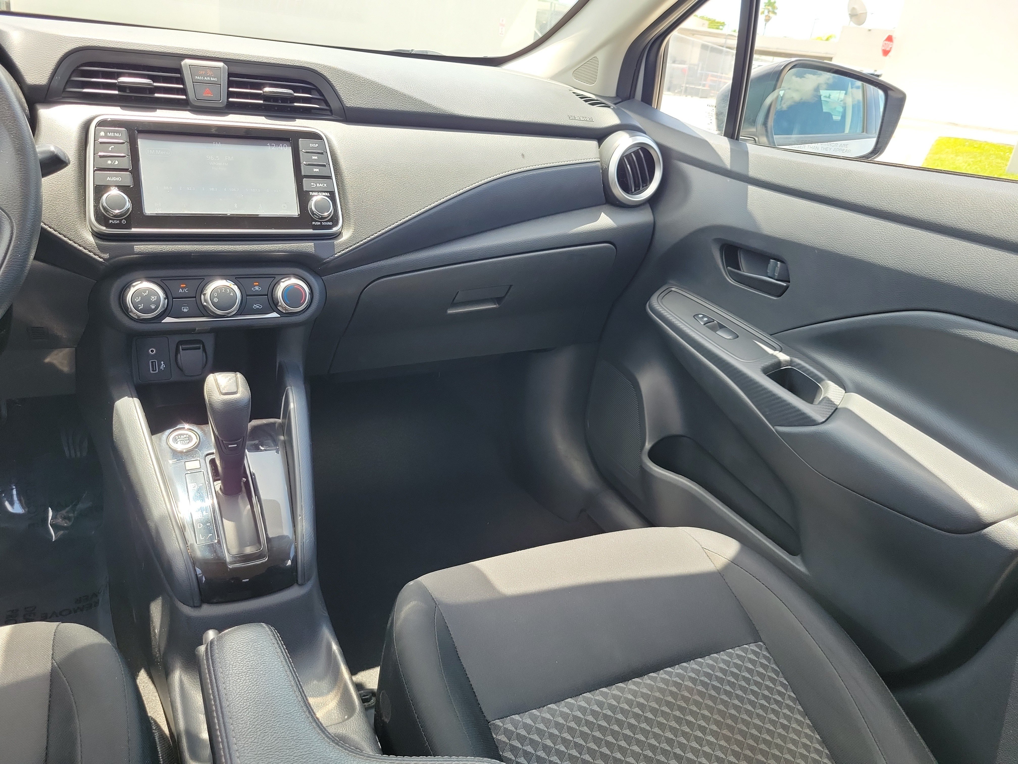 Used 2021 Nissan Versa S FWD image 14