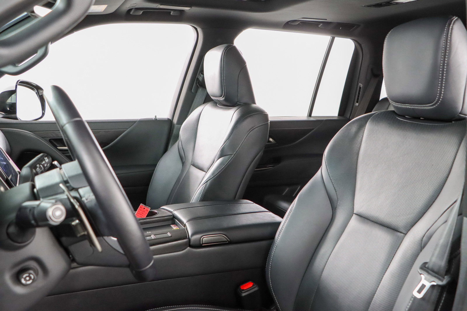 Used 2024 Lexus LX 600 4WD w/ Interior Upgrade Package image 25