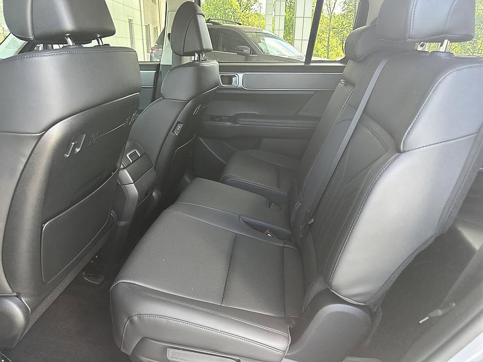 Used 2026 Hyundai Santa Fe SEL image 23