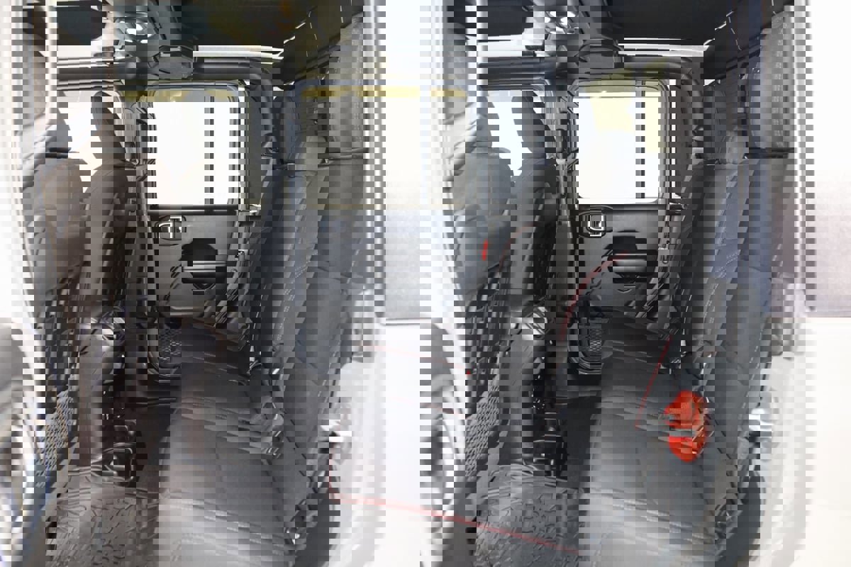 Used 2021 Jeep Gladiator Rubicon w/ LED Lighting Group image 43