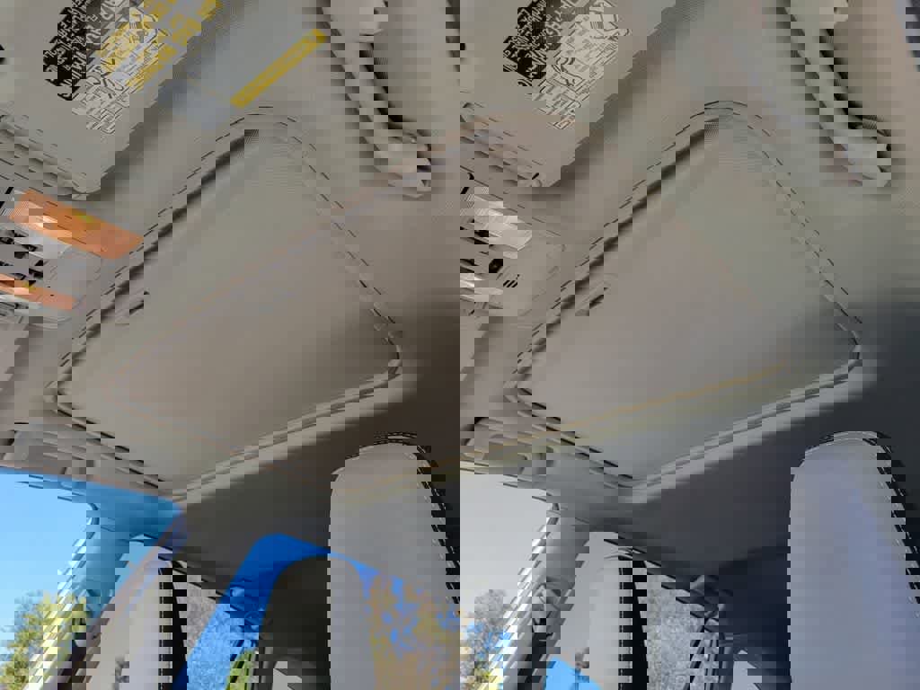 Used 2016 Toyota RAV4 XLE AWD/4WD image 19