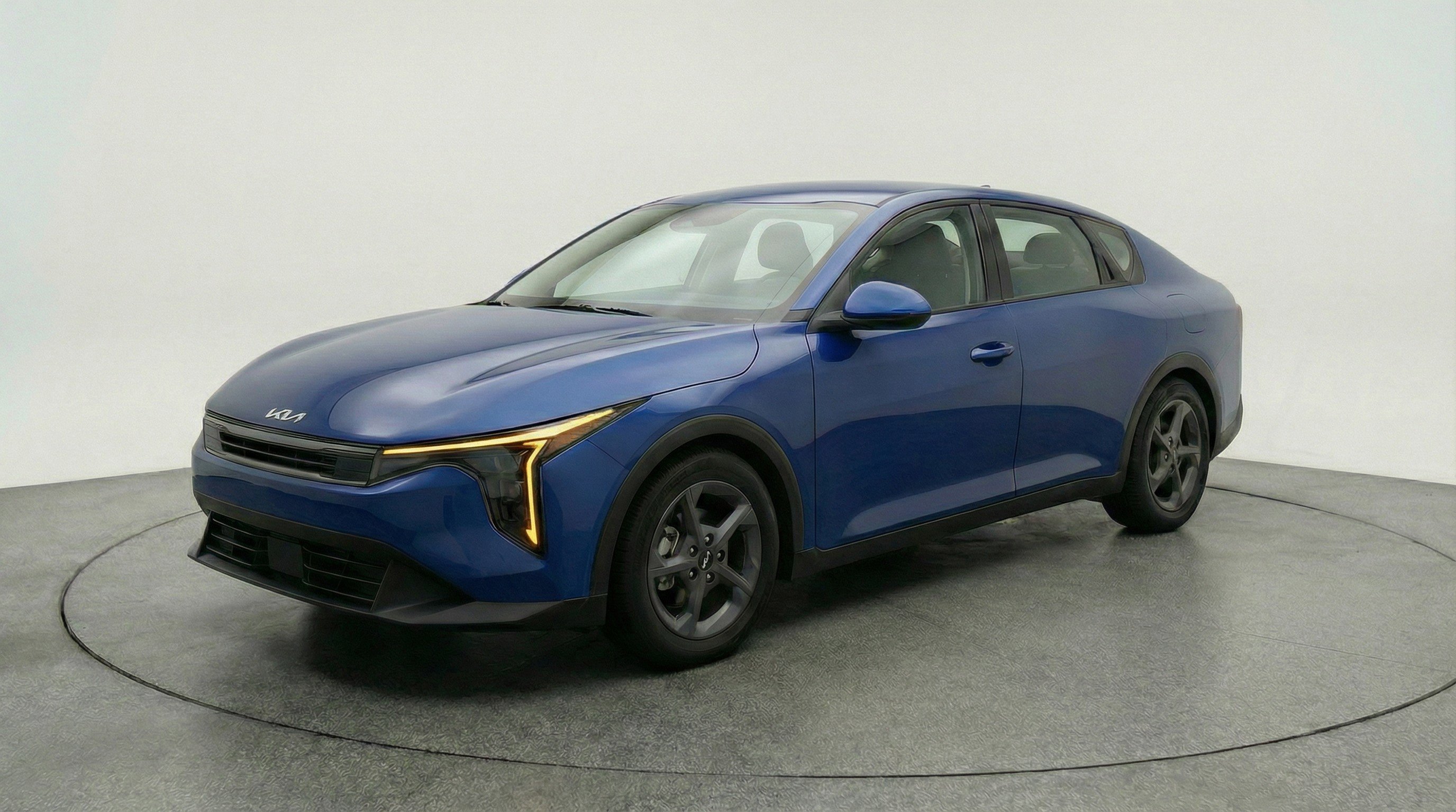 Used 2025 Kia K4 FWD image 3