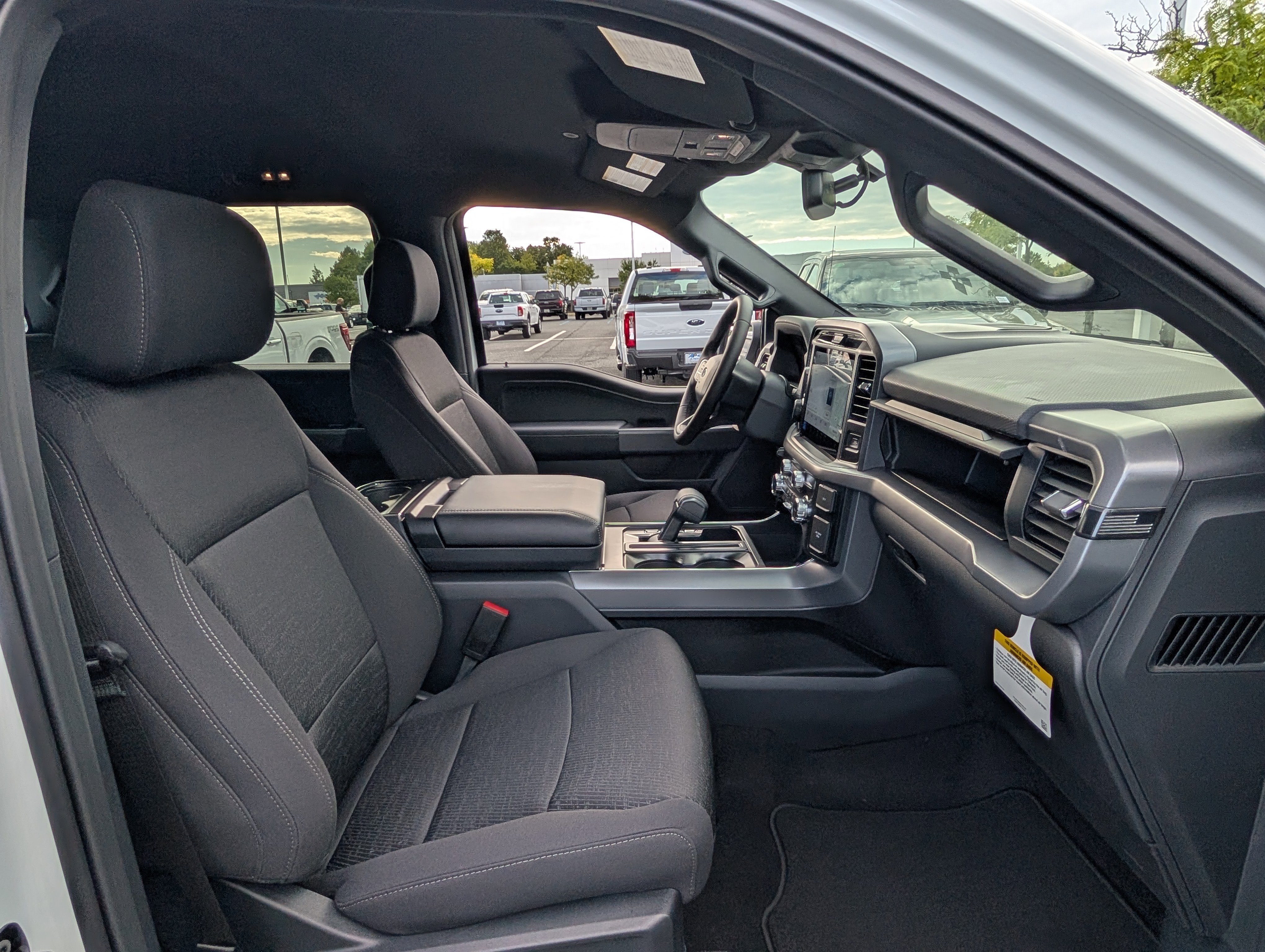 New 2025 Ford F150 XLT w/ Equipment Group 302A MID image 7