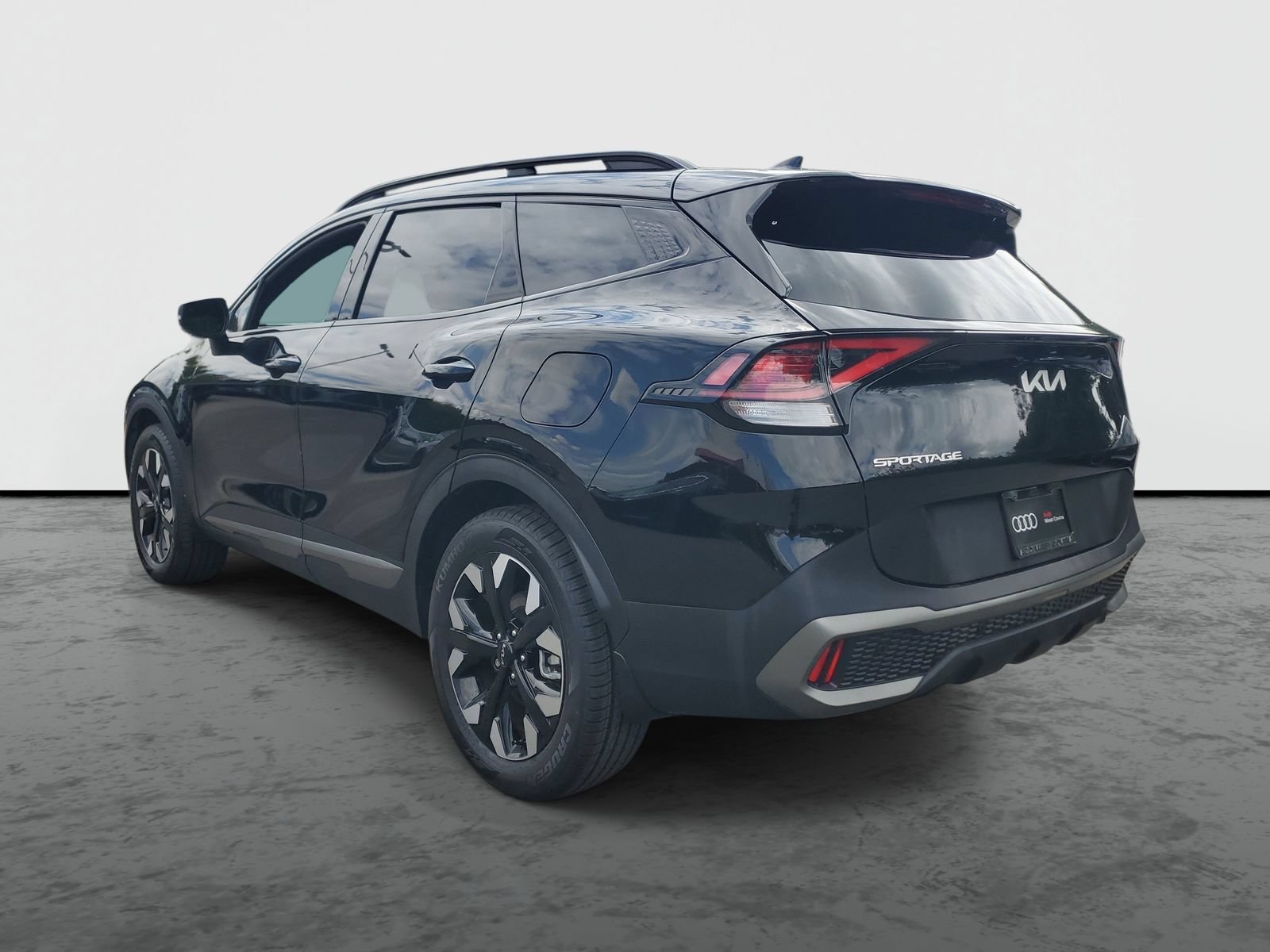 Used 2024 Kia Sportage X-Line w/ X-Line Premium Package AWD/4WD image 3