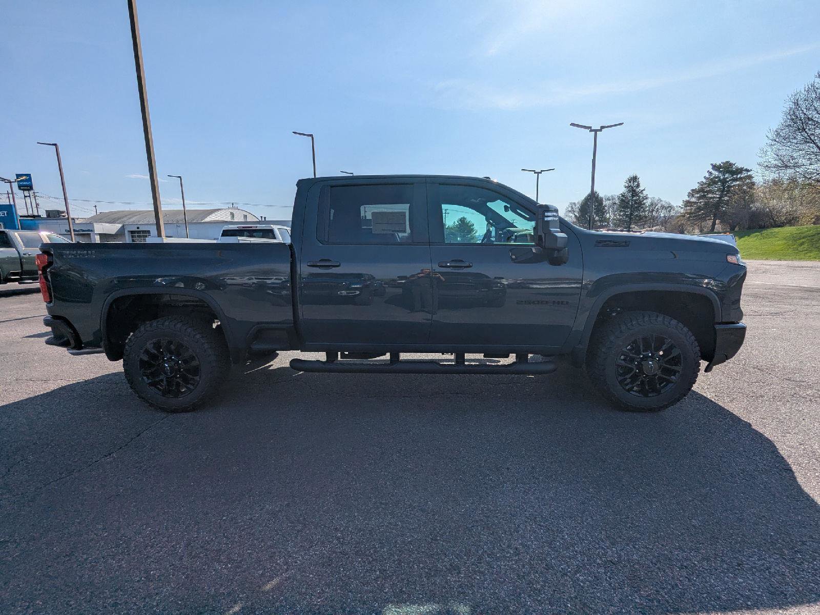 New 2026 Chevrolet Silverado 2500 LT image 2