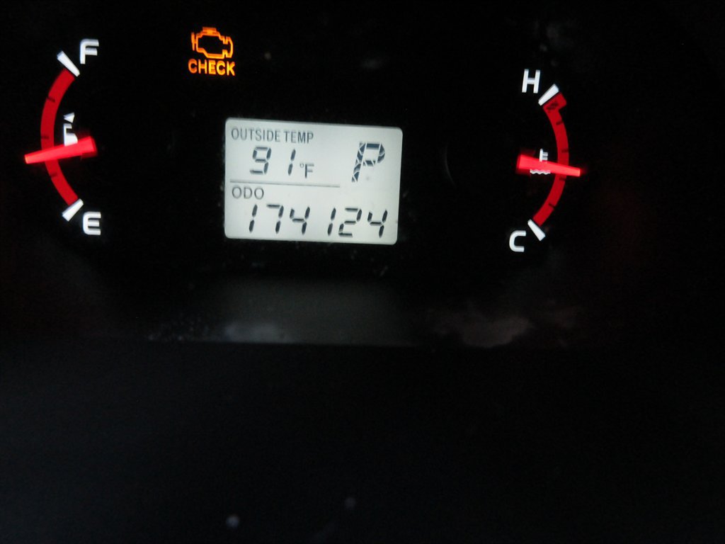 Used 2009 Toyota Matrix FWD image 11