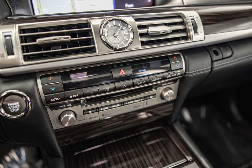 Used 2017 Lexus LS 460 w/ Comfort Package image 30