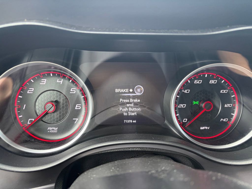 Used 2023 Dodge Charger SXT RWD image 6