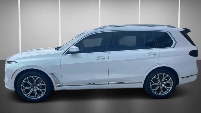 Used 2023 BMW X7 xDrive40i AWD/4WD image 13