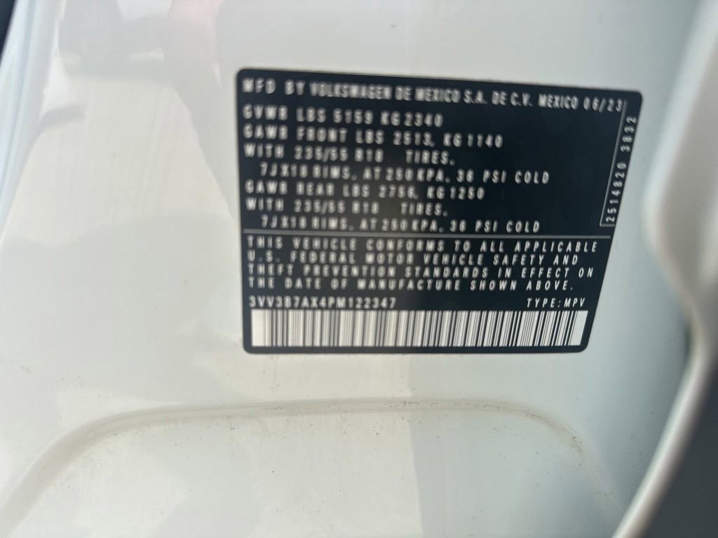 Used 2023 Volkswagen Tiguan SE FWD image 35