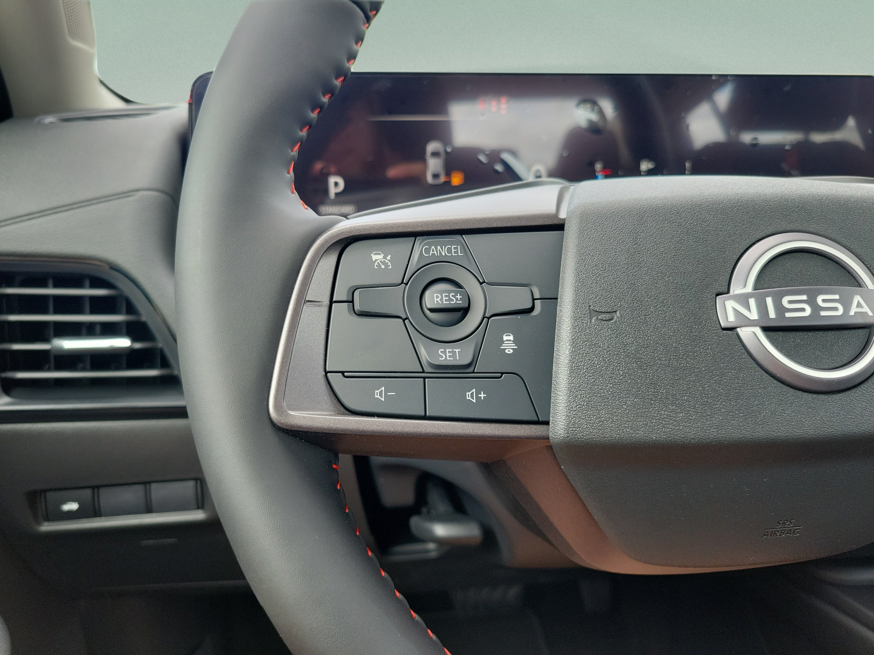 New 2027 Nissan Sentra SR w/ Floor Mat Package FWD image 21