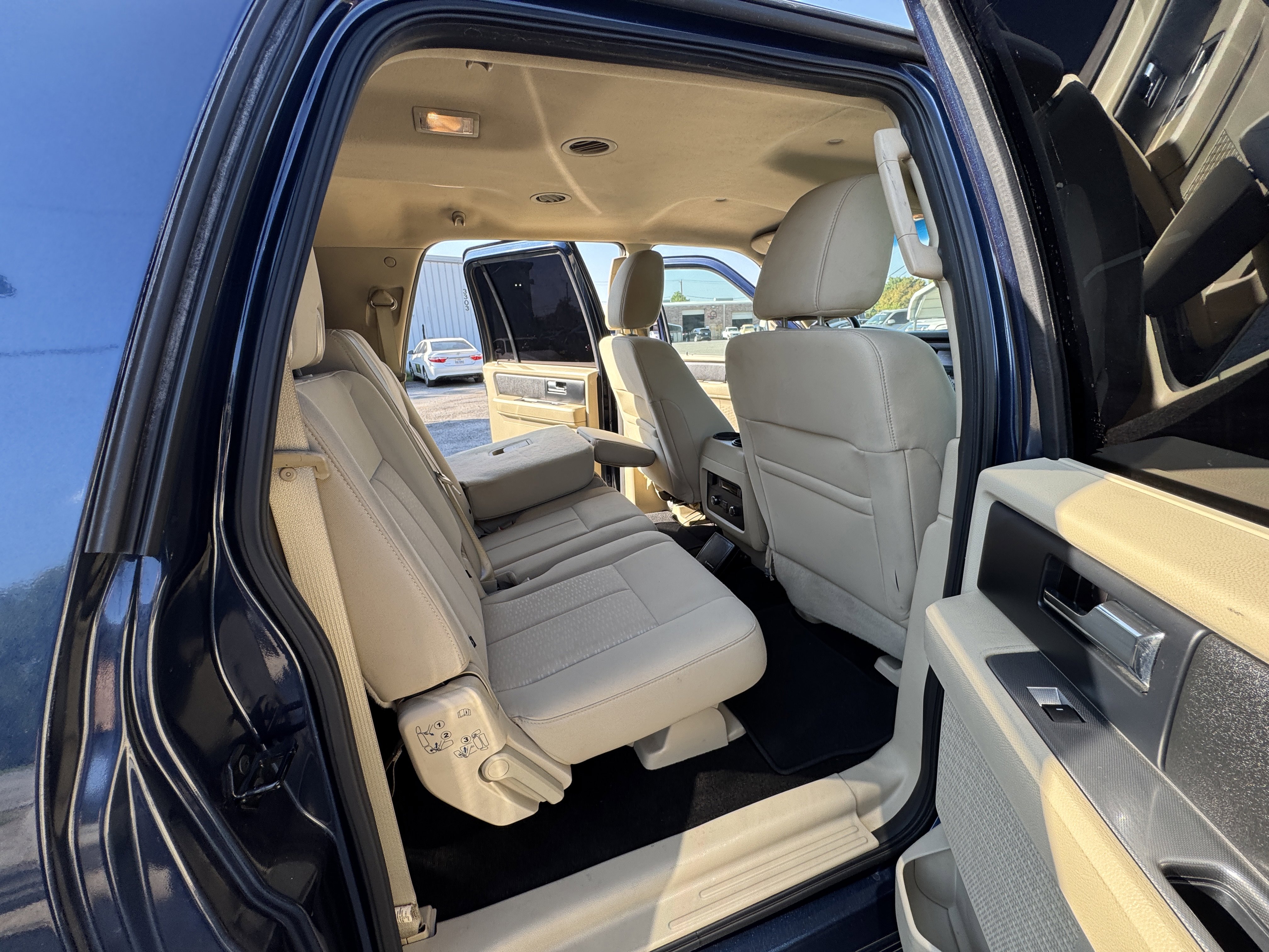 Used 2015 Ford Expedition EL XL w/ Equipment Group 101B image 28