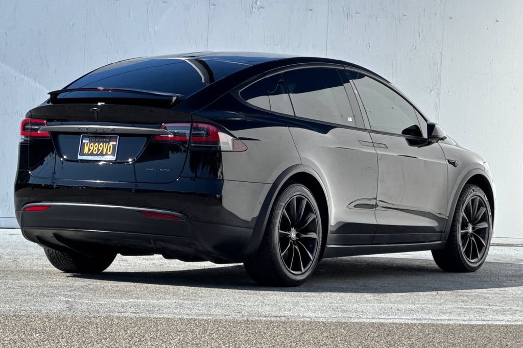 Used 2021 Tesla Model X Long Range AWD/4WD image 3