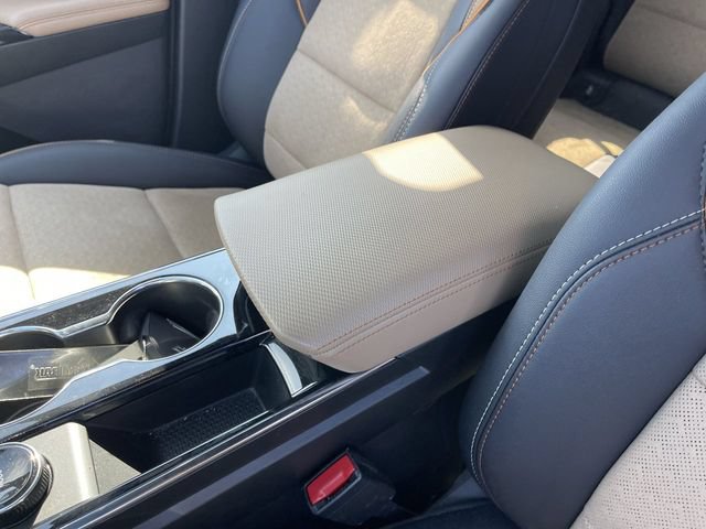New 2026 Chevrolet Equinox ACTIV w/ Convenience Package III AWD/4WD image 21