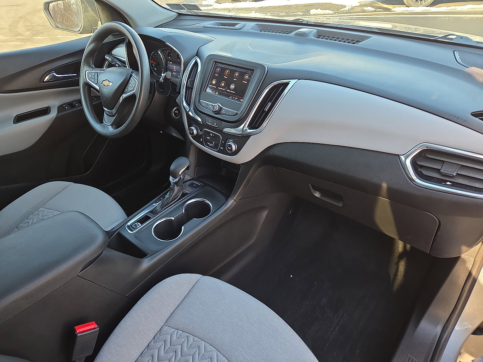 Used 2023 Chevrolet Equinox LS w/ LS Convenience Package image 18