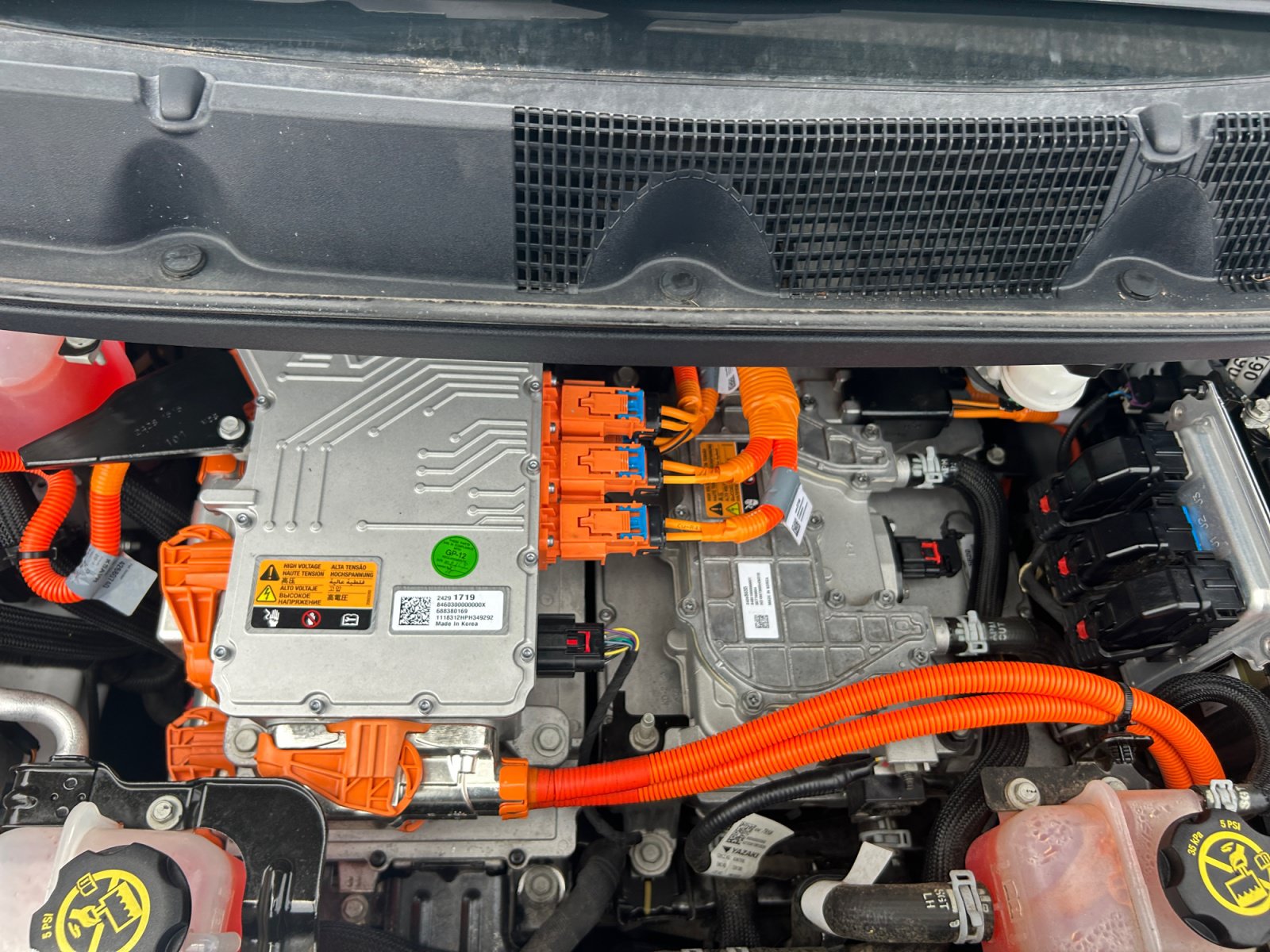 Used 2019 Chevrolet Bolt LT FWD image 21