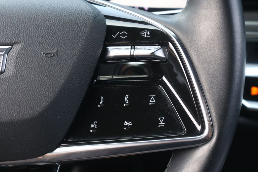 Certified 2024 Cadillac Lyriq Tech RWD image 21