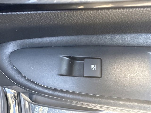 Used 2022 Buick Encore Preferred w/ Safety Package image 28