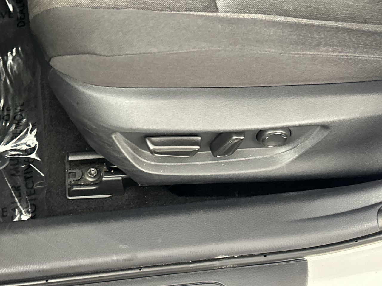 Used 2025 Toyota Camry LE w/ Convenience Package FWD image 20