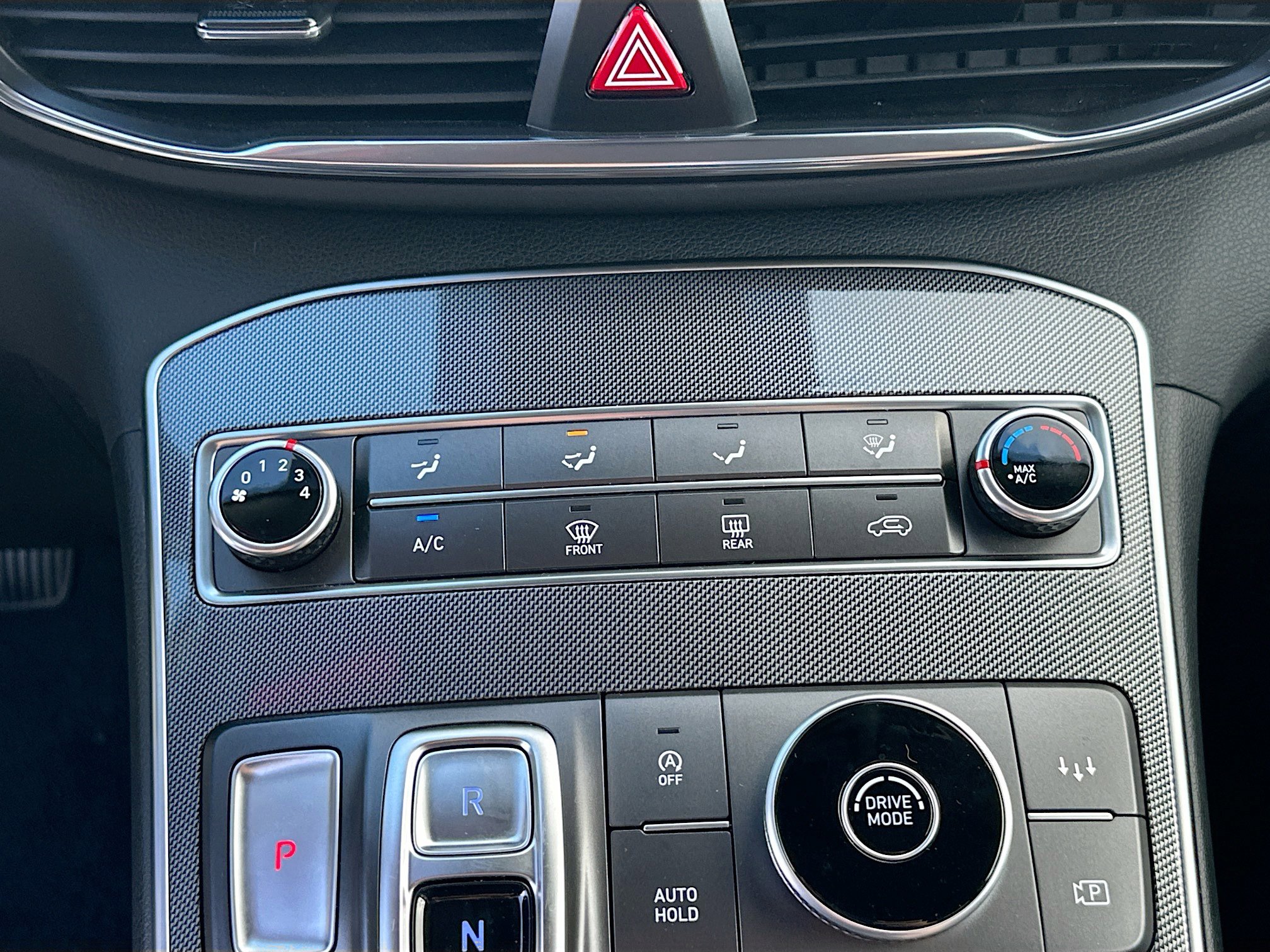 Used 2023 Hyundai Santa Fe SE image 15