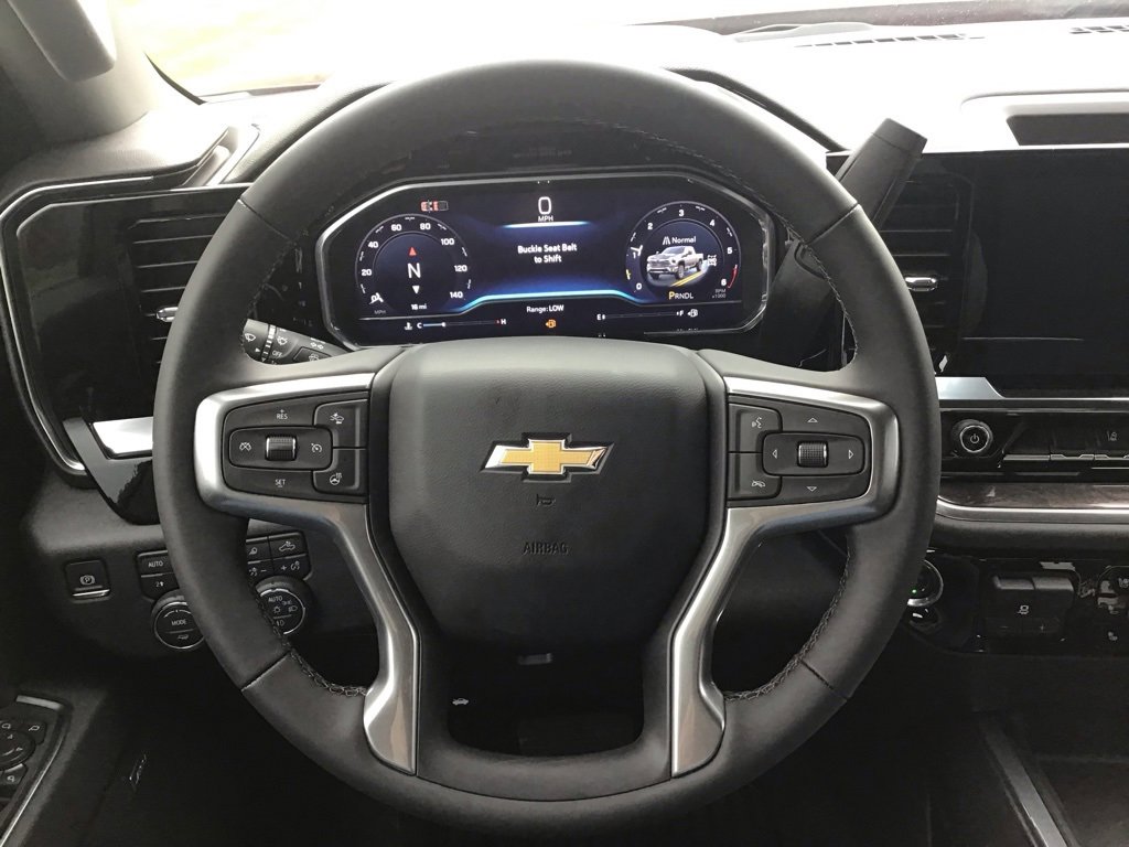 New 2025 Chevrolet Silverado 2500 LTZ image 32