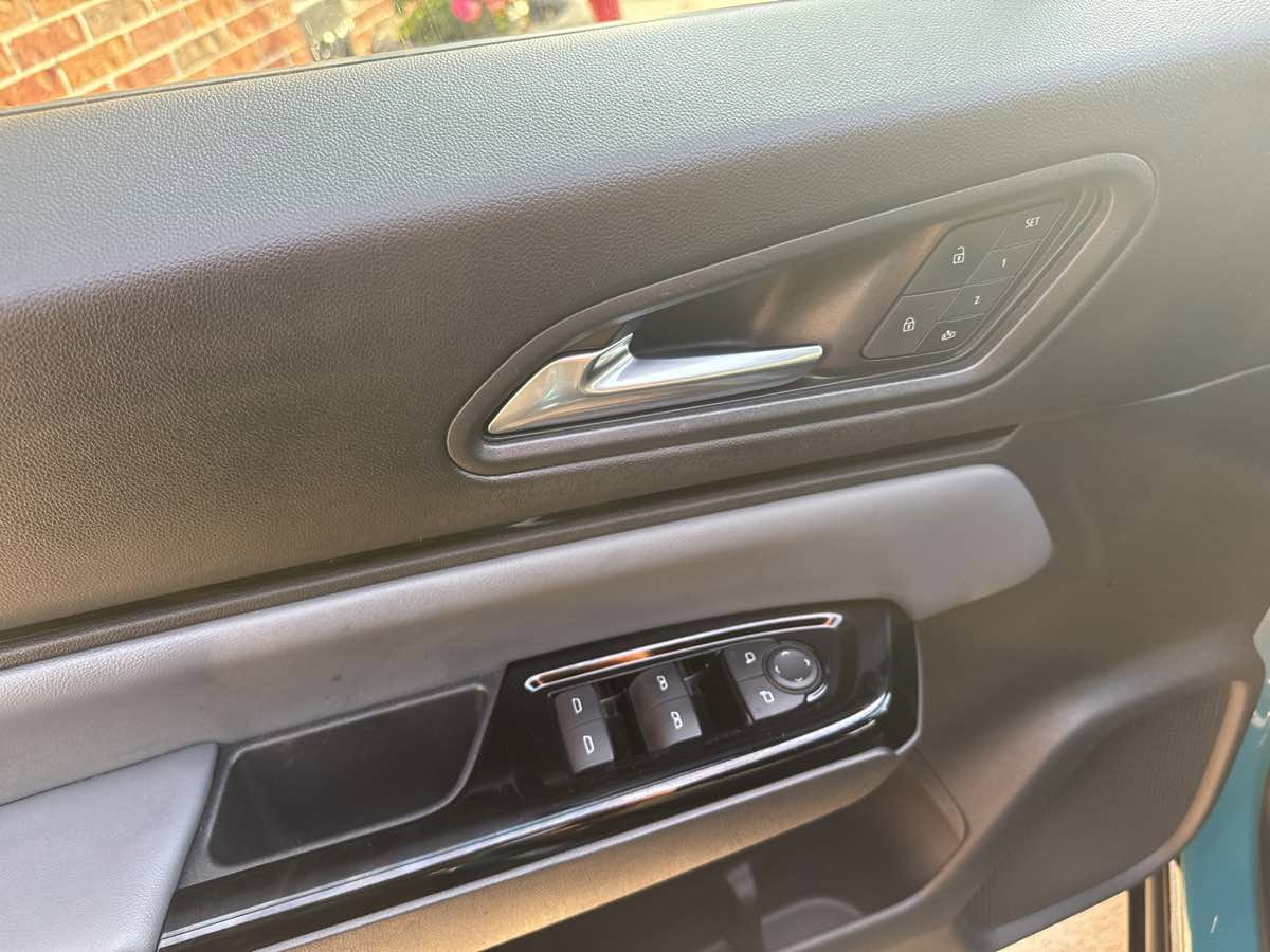 Used 2024 Honda Prologue Touring image 12